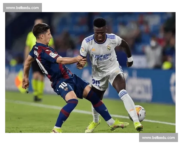 西甲赛季分析：球队实力对比、战术演变与未来展望